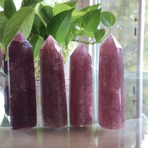 1 x Strawberry quartz crystal point